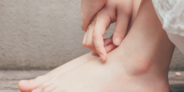 Starostlivosť o ruky a nohy: Doprajte im po zime zvýšenú pozornosť