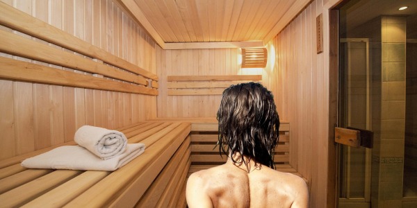 6 dôvodov, prečo navštevovať saunu aj v lete