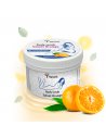 Telový peeling Sladký pomaranč 800 g
Telový peeling "Sladký pomaranč" je vyvinutý na šetrné čistenie pleti pred masážou a rôznymi SPA procedúrami pre telo a aromaterapiou.
Okrem sladkého pomarančového oleja obsahuje telový peeling: morskú soľ, repkový olej, kukuričný olej, včelí vosk, olej z palmových jadier, palmový olej.
Peeling podporuje aktívne spaľovanie tukov, je účinný v boji proti celulitíde, v programoch na chudnutie a tvarovanie tela, pomáha vyhladiť vrásky, eliminuje strie, obnovuje normálnu elasticitu pokožky, vďaka čomu je pevný a hladký.
Vôňa sladkého pomaranča zlepšuje náladu, podporuje tvorivé myslenie a pomáha vyrovnať sa s fyzickým a emocionálnym stresom.